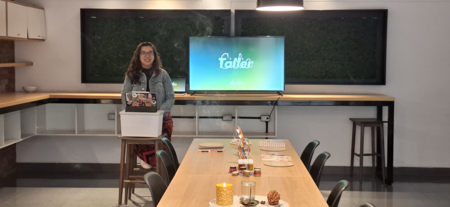 Dra. Lu facilitando el taller Ciclia de forma presencial